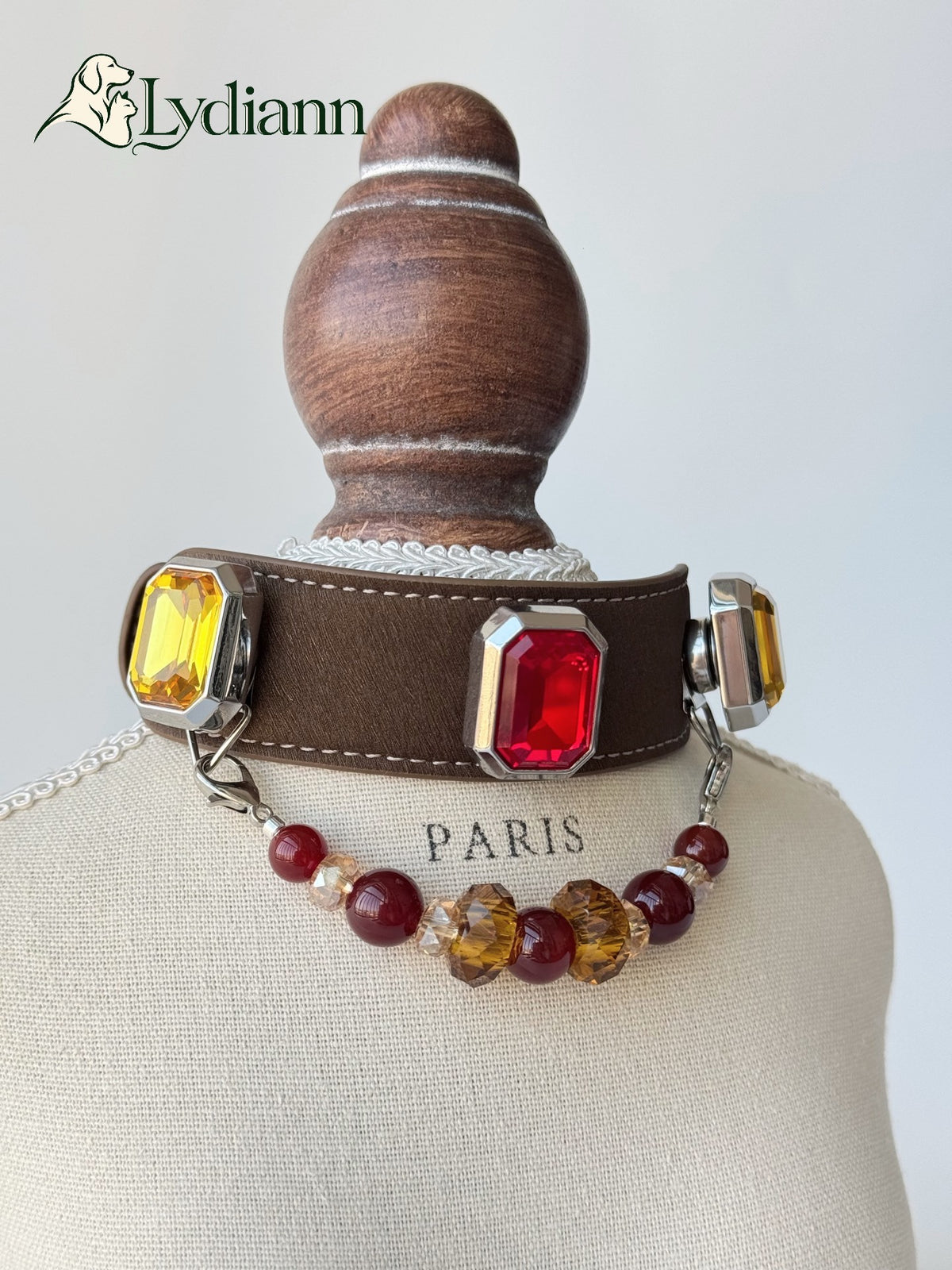 Red Agate Amber Crystal Collar